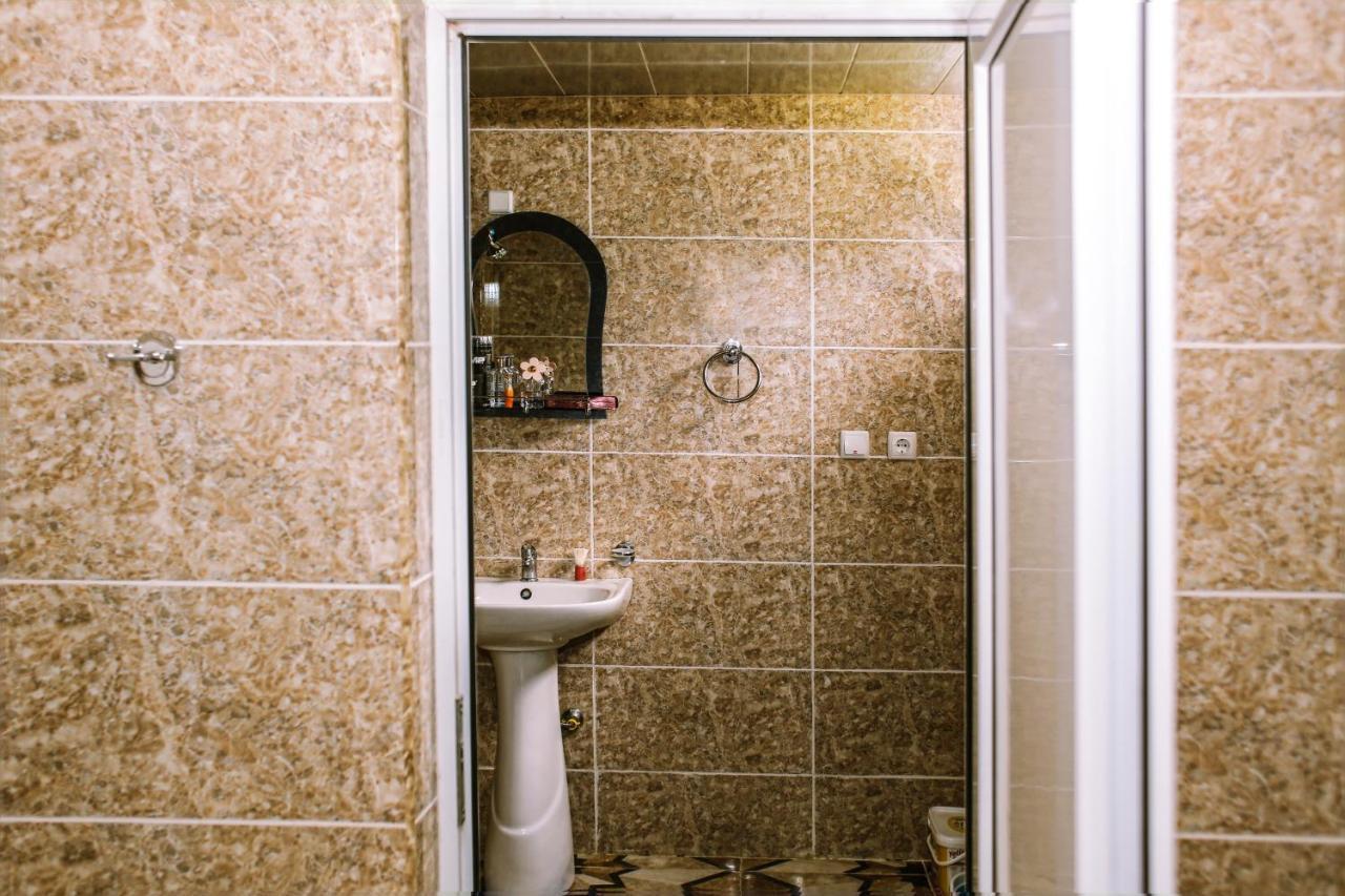 Bed and Breakfast Daraselia61 Zugdidi Exterior foto